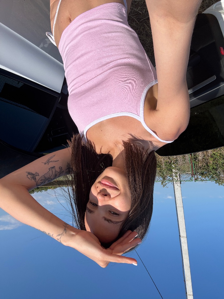 Sexy model Tina in Ottawa